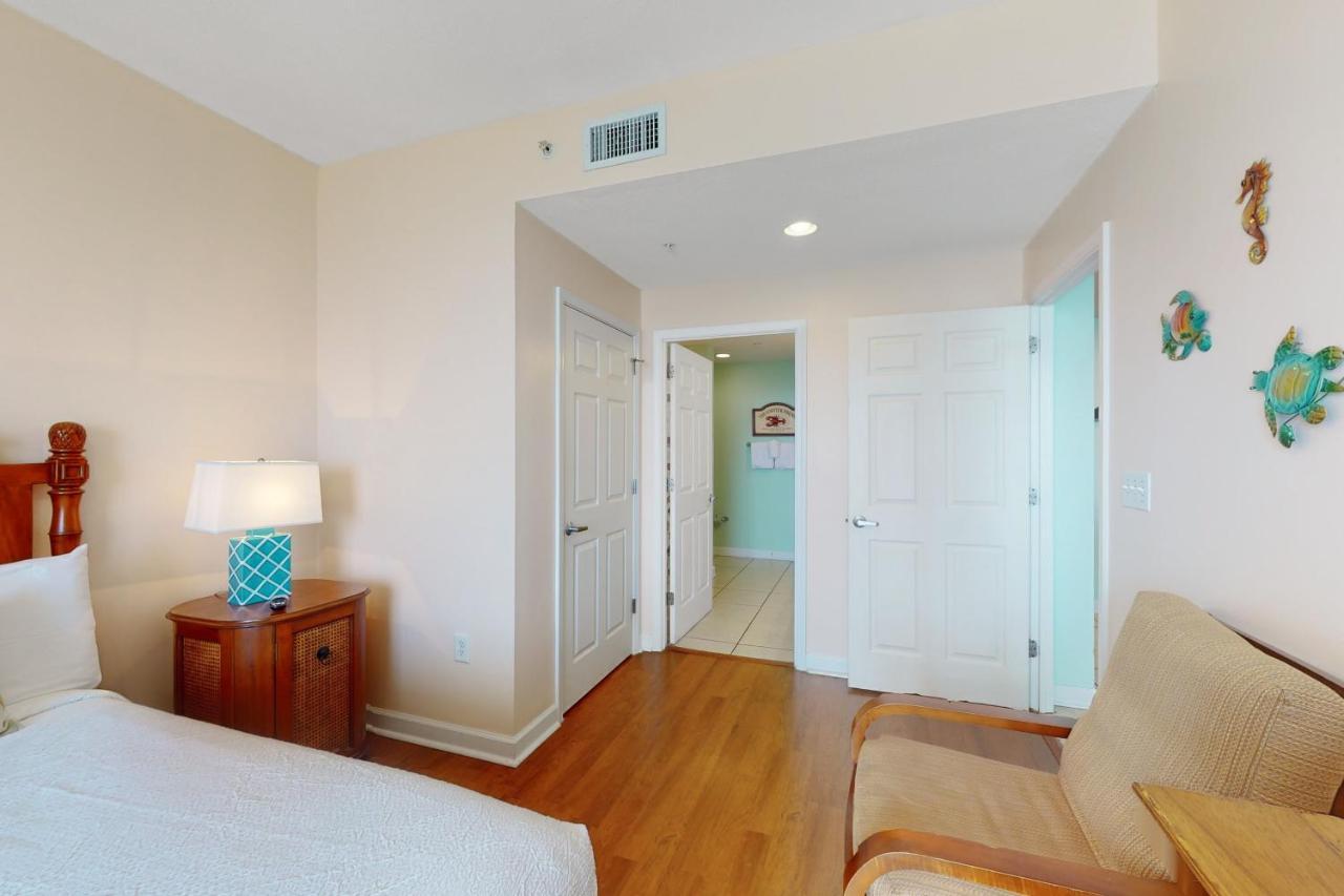 Sterling Reef 1104 Apartment